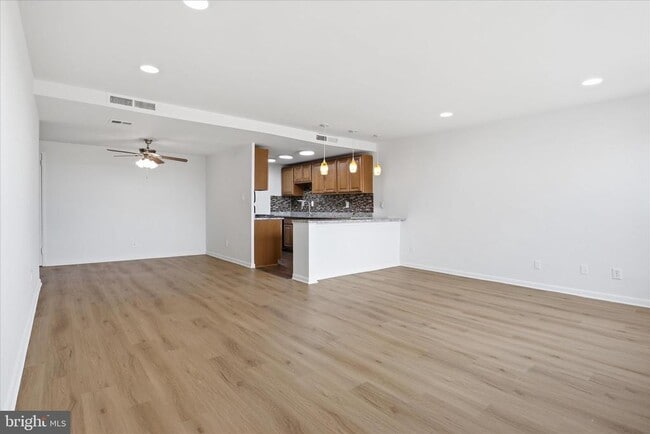 4600 Duke St in Alexandria, VA - Building Photo - Building Photo
