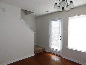 122 Old Tavern Cir in Lynchburg, VA - Building Photo - Building Photo