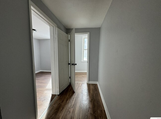 54 Harrison Ave, Unit 4 in Jersey City, NJ - Building Photo - Building Photo