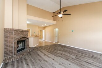 23837 N 41st Ave in Glendale, AZ - Foto de edificio - Building Photo