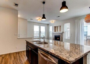 8381 E 33rd Ave in Denver, CO - Building Photo - Building Photo