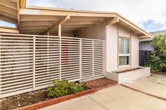 26113 Barkstone Dr in Rancho Palos Verdes, CA - Building Photo - Building Photo