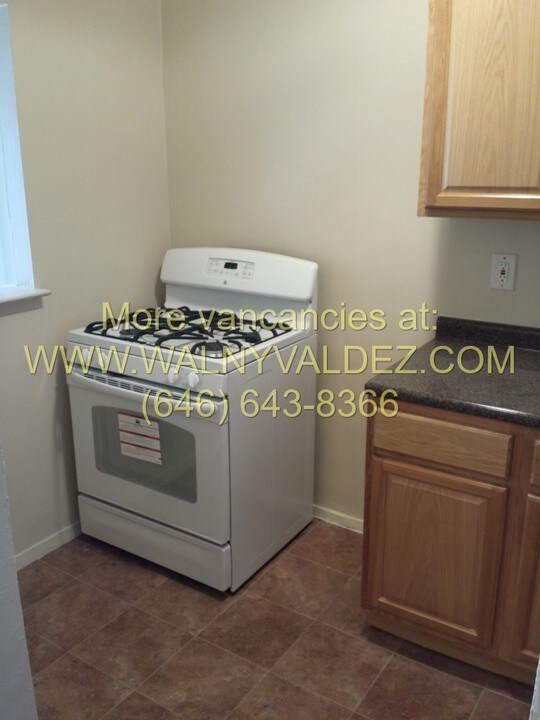 2875 Bainbridge Ave in Bronx, NY - Building Photo