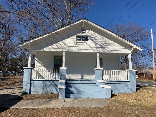 property at 1500 Marion St