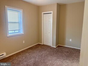 108 W Buck St in Paulsboro, NJ - Building Photo - Building Photo
