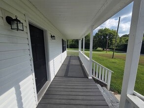 228 W Nickajack Rd in Ringgold, GA - Building Photo - Building Photo