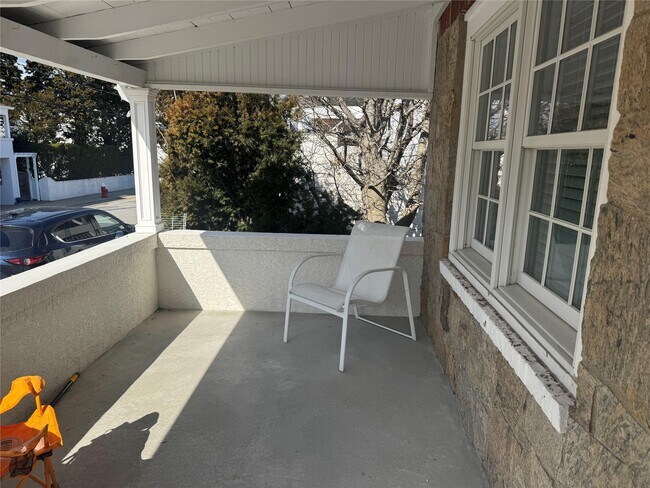 46 Clayton Ave in East Atlantic Beach, NY - Building Photo - Building Photo