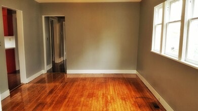 517 W Broadway Ave in Montesano, WA - Building Photo - Building Photo