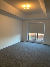 3 Steamboat Wy in Whitby, ON - Building Photo - Building Photo