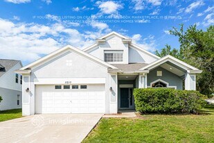 5210 New Savannah Cir in Wesley Chapel, FL - Building Photo