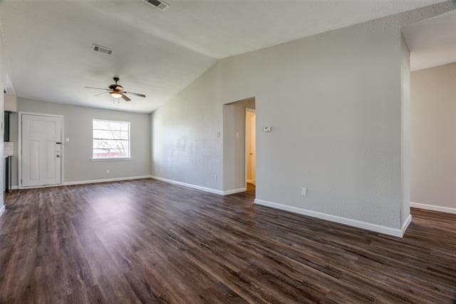 6328 Harmony Ln in Dallas, TX - Building Photo - Building Photo