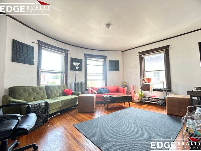 324 Faneuil St, Unit #3