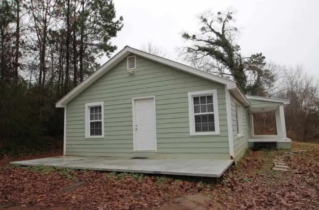 property at 443 Old Clemson Hwy