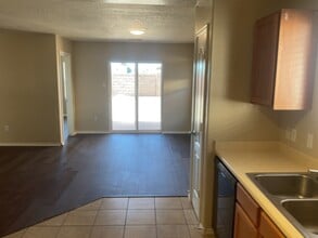 3753 Havasu Falls St NE in Rio Rancho, NM - Foto de edificio - Building Photo