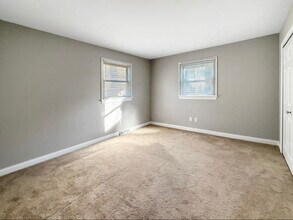 1420 S 14th St in St. Charles, IL - Building Photo - Building Photo