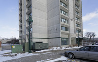 Horn Towers in Minneapolis, MN - Foto de edificio - Building Photo