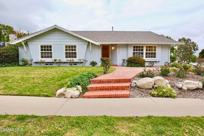 property at 23939 Oxnard St
