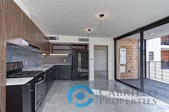 2870 Fourth Ave in San Diego, CA - Foto de edificio - Building Photo