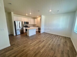 3957 Pinnacles Ct in Evans, CO - Building Photo - Building Photo