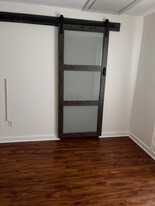2128 Retreat Ct in Virginia Beach, VA - Building Photo