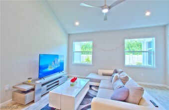4558 Arboretum Cir in Naples, FL - Building Photo - Building Photo