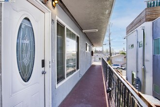 1813 63rd St in Berkeley, CA - Building Photo - Building Photo