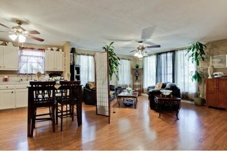 5803 Tremont St in Dallas, TX - Building Photo - Other