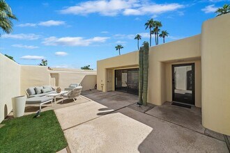 436 Greenhouse Wy in Palm Springs, CA - Building Photo - Building Photo