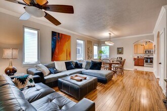 2687 S University Blvd in Denver, CO - Foto de edificio - Building Photo