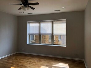 3019 W George St in Chicago, IL - Building Photo - Building Photo