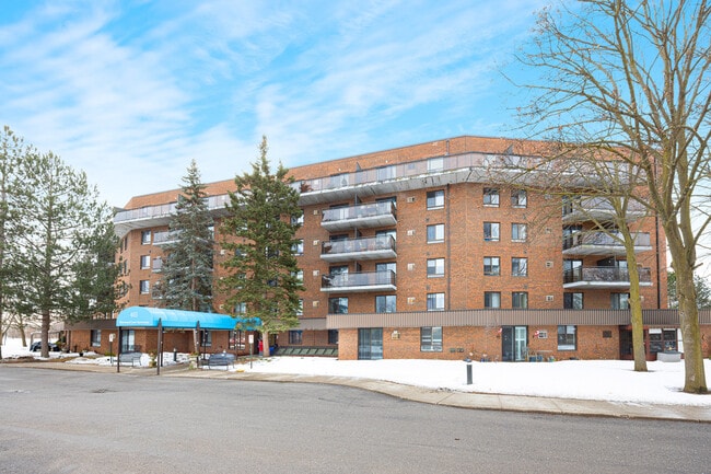 Brierwood Court Apartments