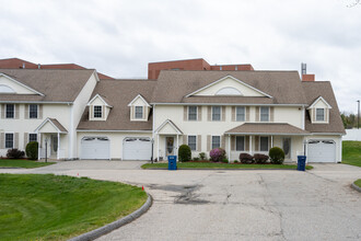 Concord Crossing in Billerica, MA - Building Photo - Building Photo