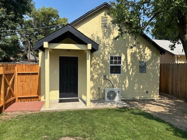 property at 2701 San Emidio St