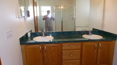 2206 Deata Ct in St. Cloud, FL - Building Photo - Building Photo