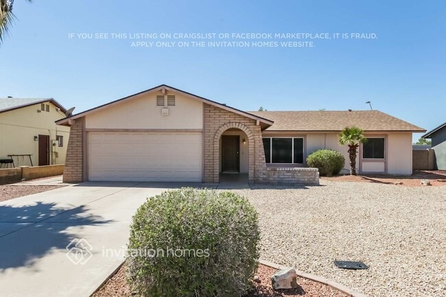 property at 2412 S Cottonwood Dr