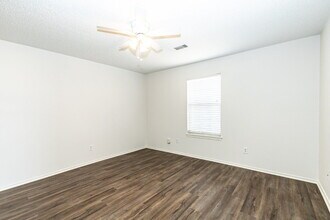 4401 36th St in Lubbock, TX - Building Photo - Building Photo