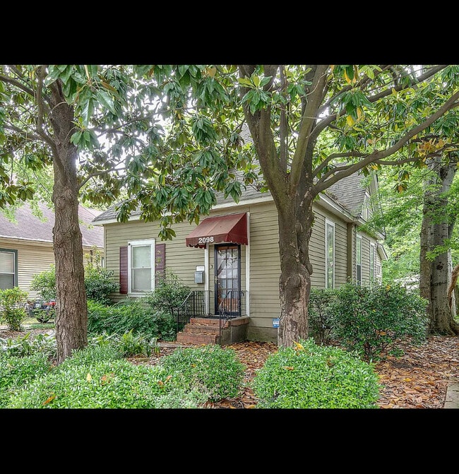 2098 Court Ave, Unit 2098 in Memphis, TN - Building Photo - Building Photo