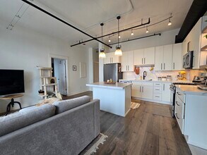 212 E Cullerton St in Chicago, IL - Building Photo - Building Photo