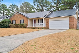 1345 Butterwood Cir in Fayetteville, NC - Building Photo - Building Photo