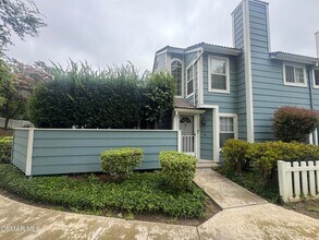 440 Jeremiah Dr in Simi Valley, CA - Foto de edificio - Building Photo