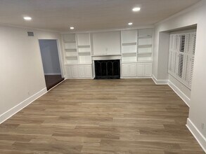 11344 Baird Ave in Porter Ranch, CA - Building Photo - Building Photo