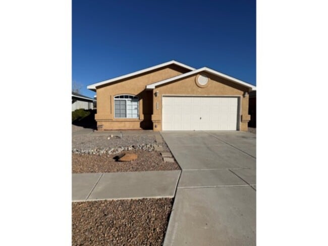 property at 6605 Country Knoll Ct NW