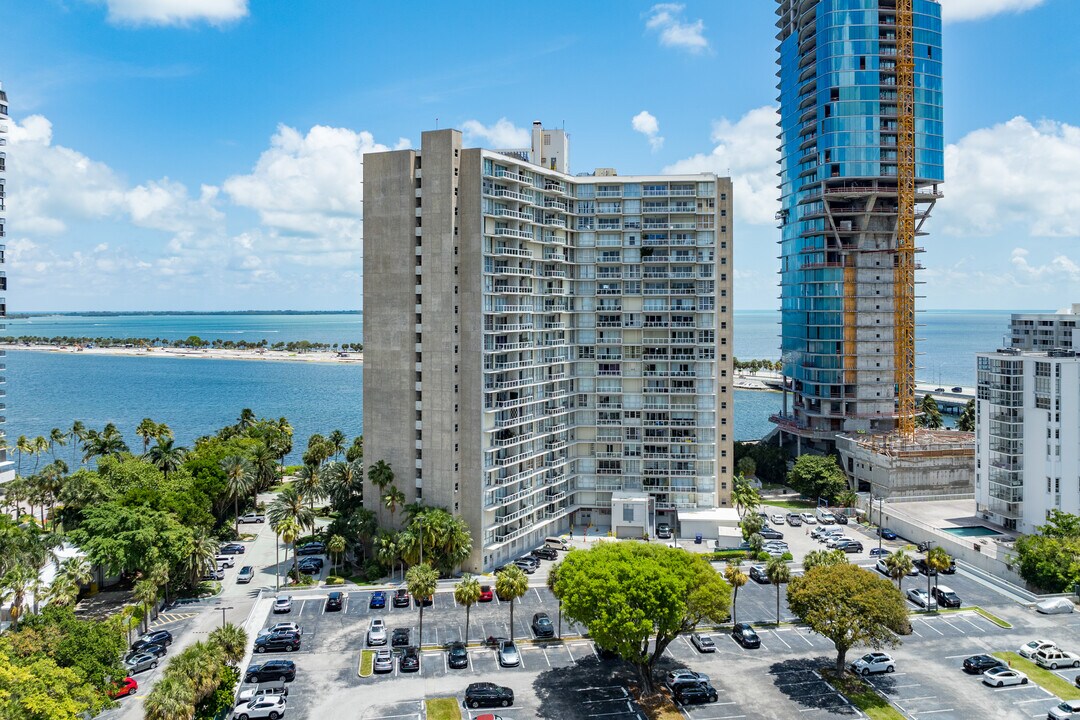 Brickell Townhouse in Miami, FL - Foto de edificio