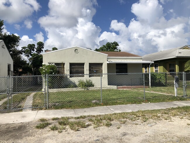 775 NW 77th St in Miami, FL - Building Photo - Other