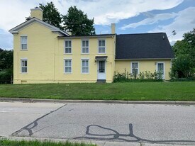 107 Woodward St in Ypsilanti, MI - Building Photo