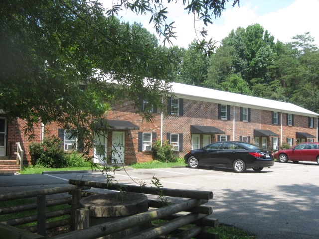 Powhatan Apartments