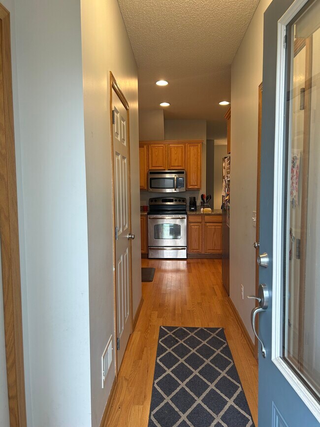 2622 133rd St W Rentals in Rosemount, MN