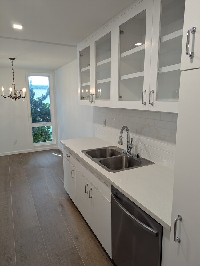 3700 Dean Drive, Unit 2004 in Ventura, CA - Building Photo - Building Photo