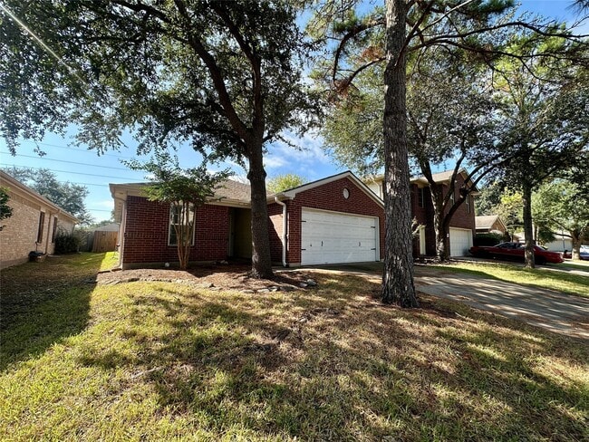 15631 Barber Grove Ln in Houston, TX - Building Photo - Building Photo