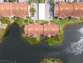 4690 St Croix Ln in Naples, FL - Foto de edificio - Building Photo